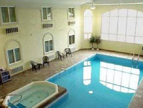 سويفت كورنت Country Lane Inn & Suites المظهر الخارجي الصورة