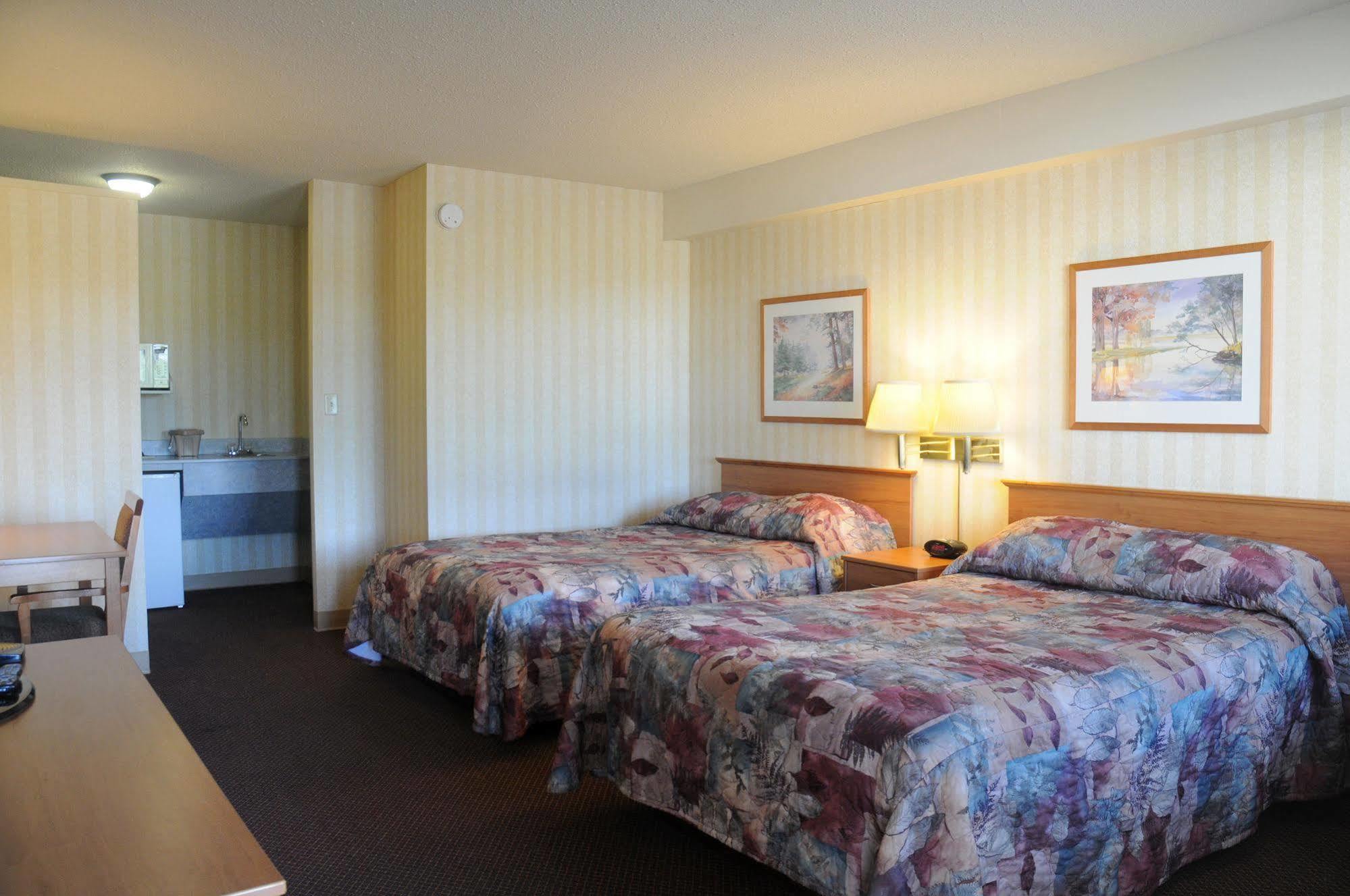 سويفت كورنت Country Lane Inn & Suites المظهر الخارجي الصورة